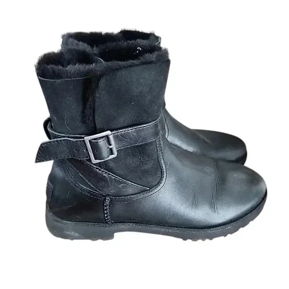 Ugg Leather and Fur lined boots. Size 8 - Picture 6 of 13